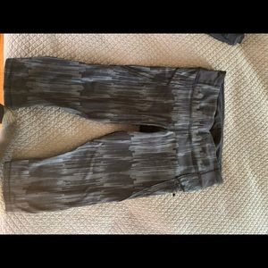 Lululemon Black multi- colored crop leggings